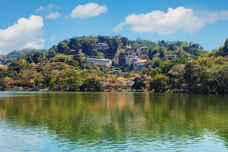 キャンディレイク/キャンディ湖 まごころスリランカ旅行社|スリランカ観光ツアーガイド